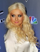 Christina Aguilera Cute Long Curly Hairstyles