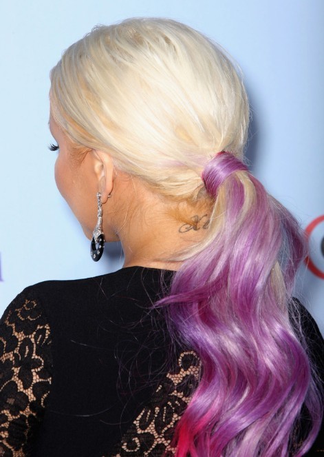 Christina Aguilera Ponytail Hairstyles for Long Hair 2013