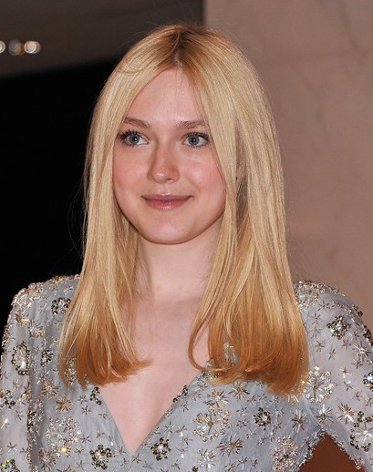 Dakota Fanning Medium Straight Hairstyles