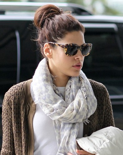 Eva Mendes Casual Chignon Hairstyle for Long Hair