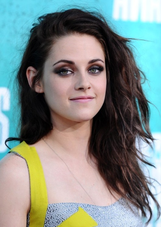 Kristen Stewart Messy Long Layered Hairstyles 2013