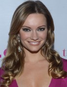 Caitlin O'Connor Curly Hairstyle