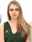 Cara Delevingne, Straight Ombre Hair for Long Haircuts