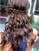 Loose Curls with Braid