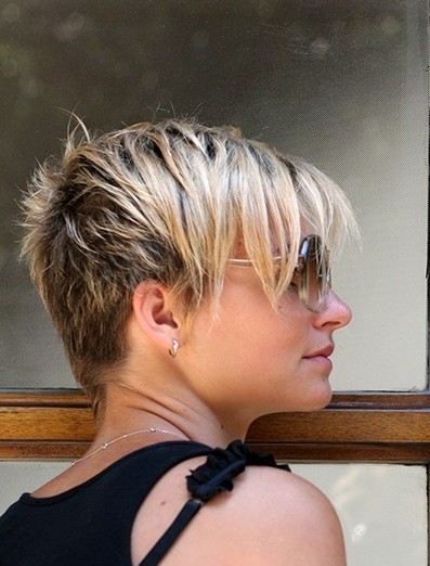 Corte de pelo corto para mujer, Peinados de verano