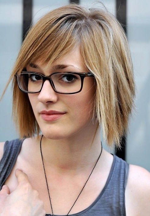 Short Hairstyles for The Office, Straight Hair