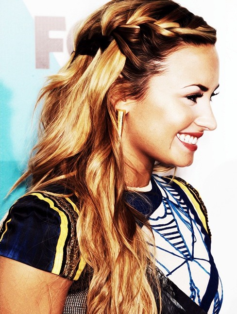 Waterfall Braid: Demi Lovato Hair - PoPular Haircuts