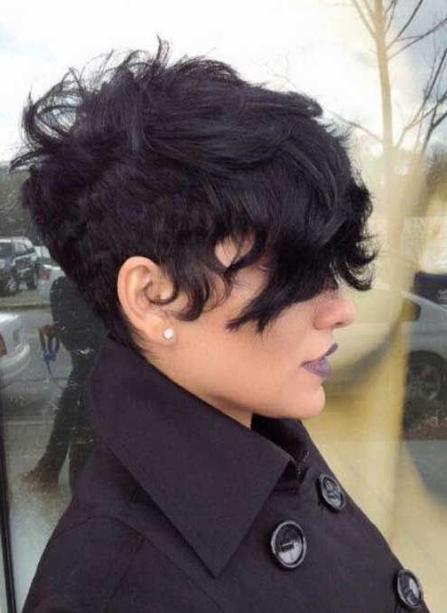 Short Pixie Hairstyles for Wavy Hair