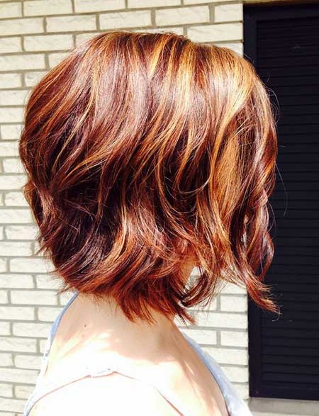 Short Wavy Haircuts for Women: Ombre Bob Hair Style