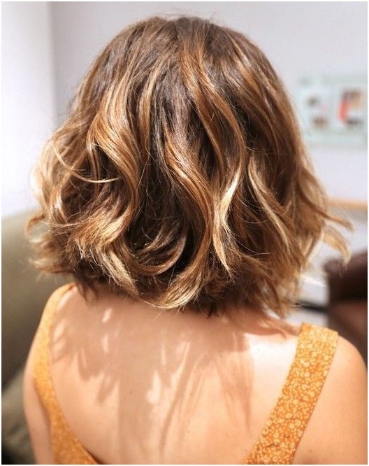 Ombre Wavy Hairstyle for Short Hair
