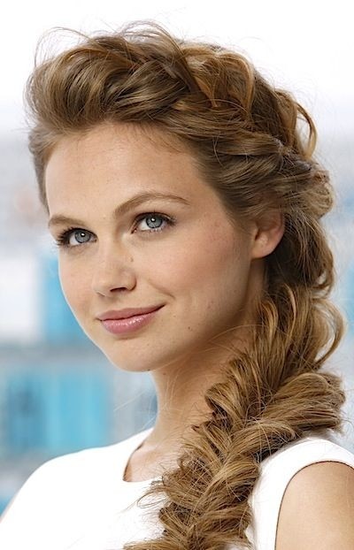 Cute Side Braid hairstyles for Women and Girls