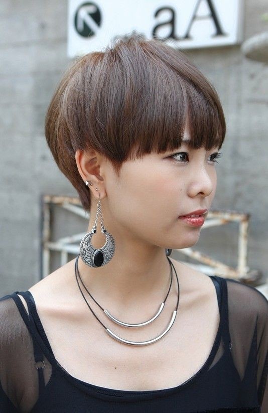 Pixie Haircut for Blunt Bangs