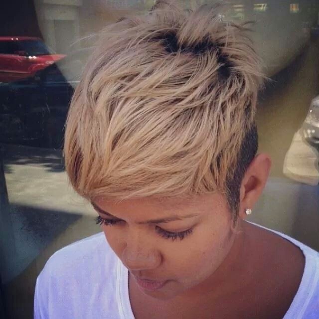 Vogue African American Women Hairstyles: Layered Short Haircut