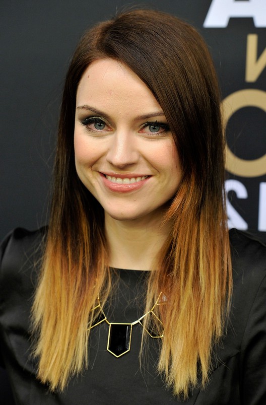 Amy Macdonald Trendy Dip Dye Ombre Hair