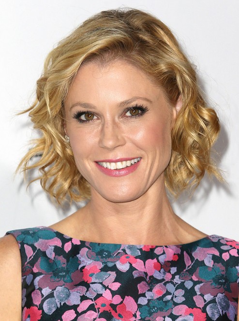 Julie Bowen Short Curly Hairstyle - 2015 Hairstyles for Women Over 40 - 50