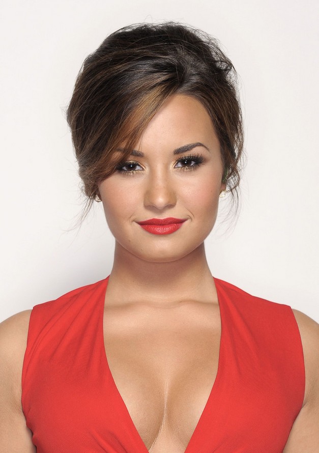 Demi Lovato Hair and Makeup Picture: Updos with Bangs