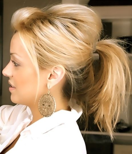 Messy Cute Ponytail Hairstyle for Medium Hair - Easy Everyday Hairstyles