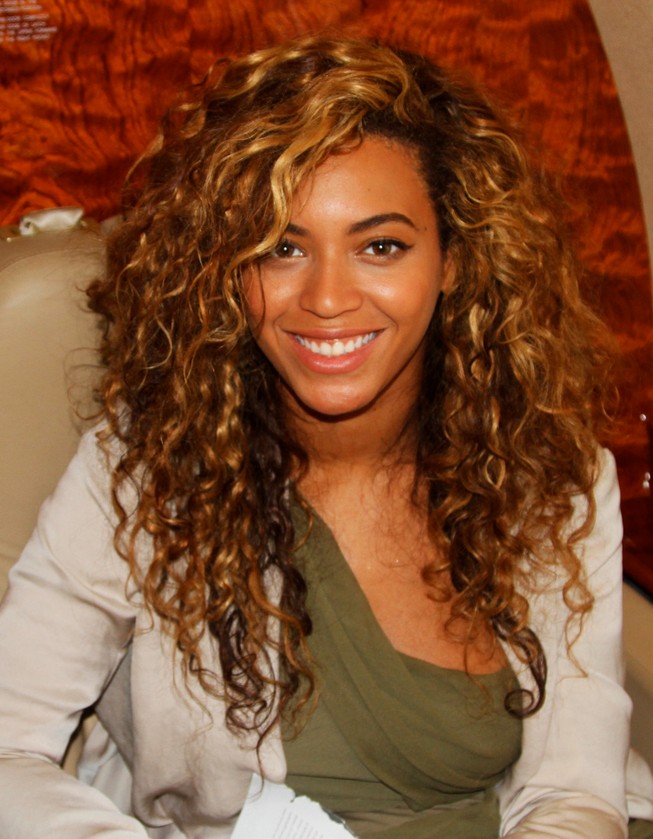 3 Beyoncé Knowles Long Hairstyles - PoPular Haircuts