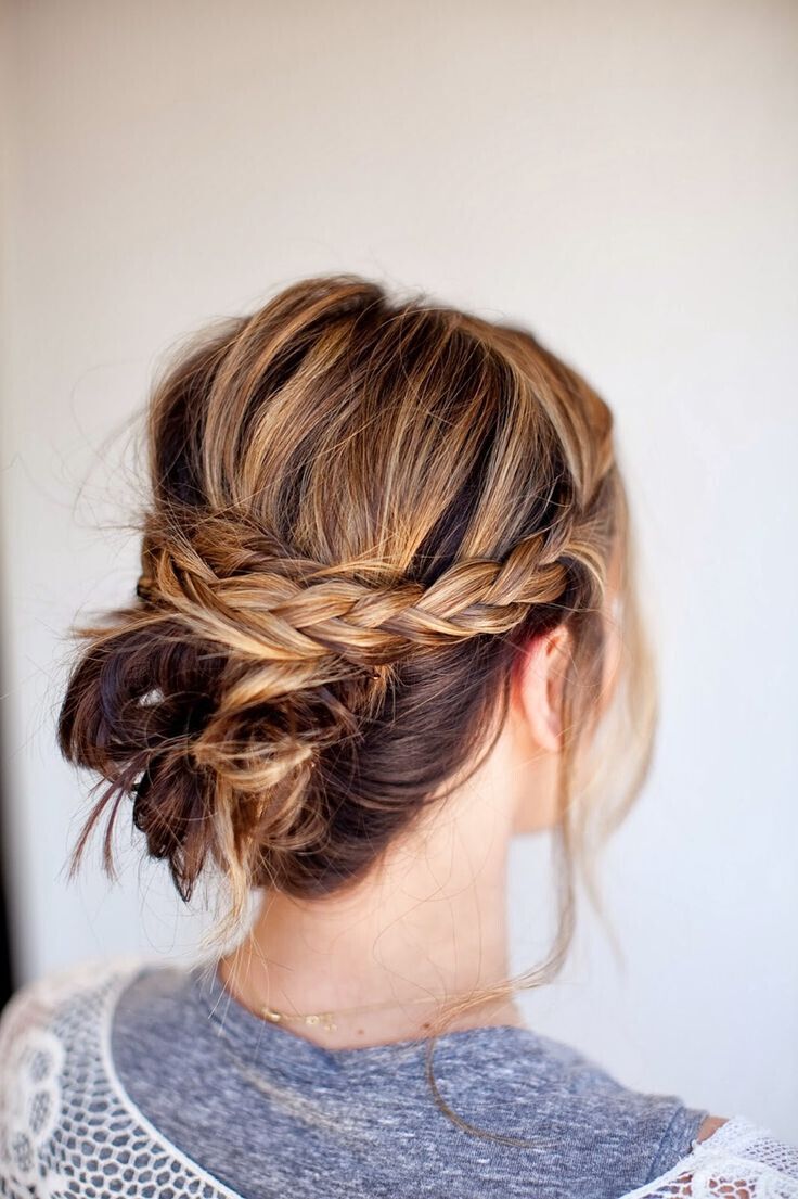 Messy braid bun - Easy updo hairstyle for Medium Hair