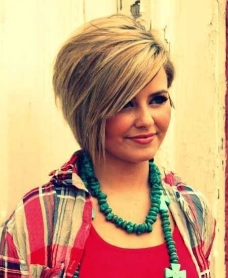Short Layered Hairstyles - Round Faces Haircut Ideas
