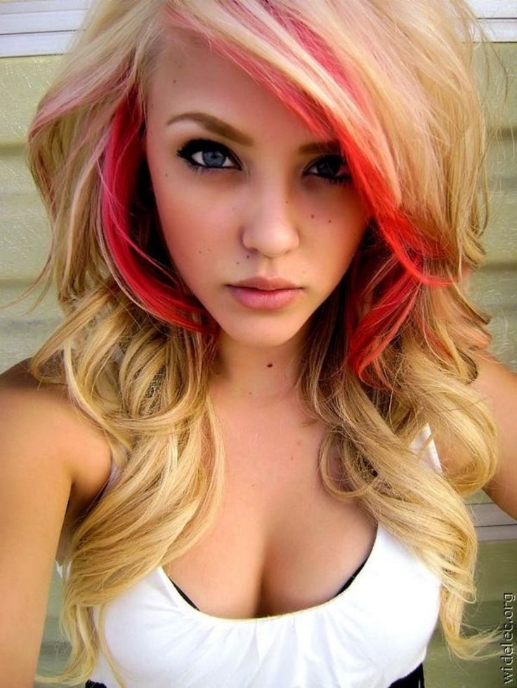 Blonde Hair with Red Highlights: Hair Color Ideas