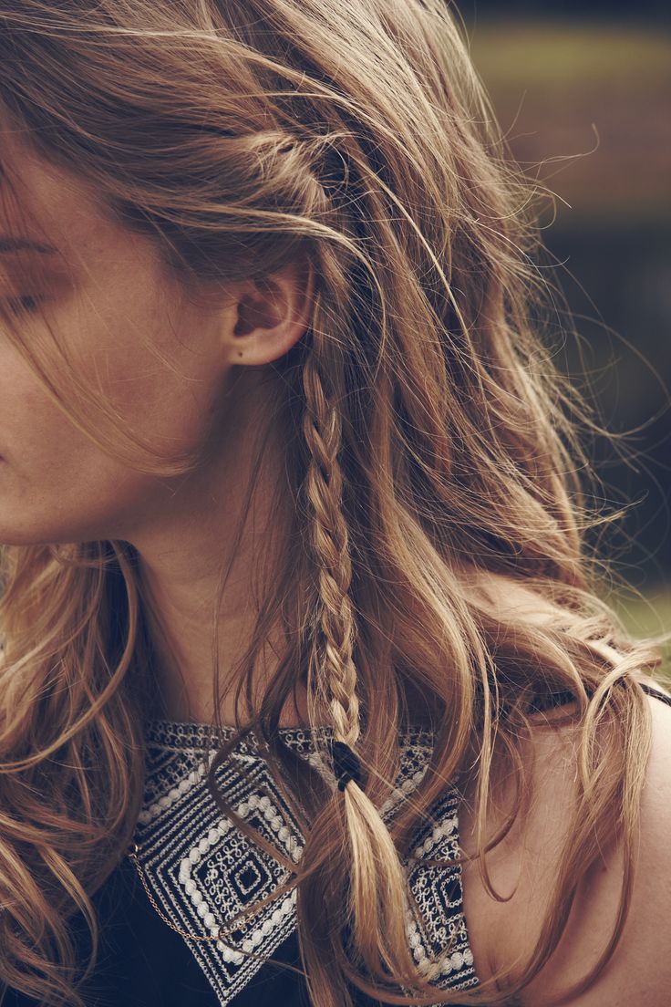 26 Boho Hairstyles with Braids – Bun Updos & Other Great 