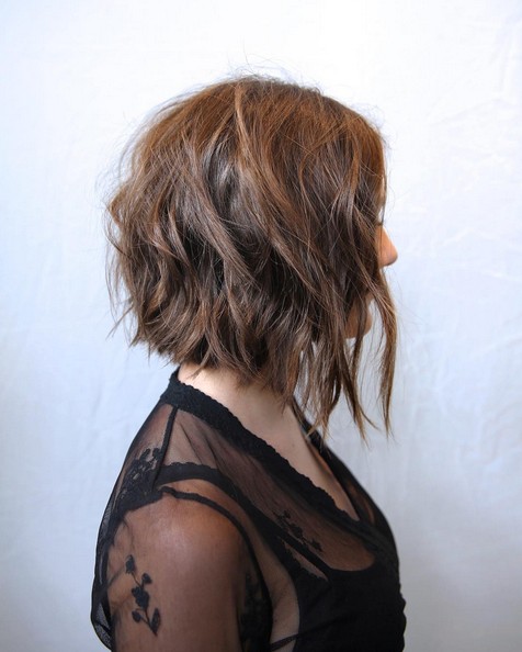 sexy soft wavy a-line bob hairstyle for women