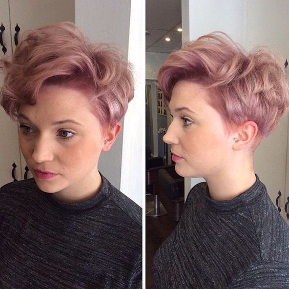 Pastel pink pixie haircut with Wavy Hair - Summer Hairstyles