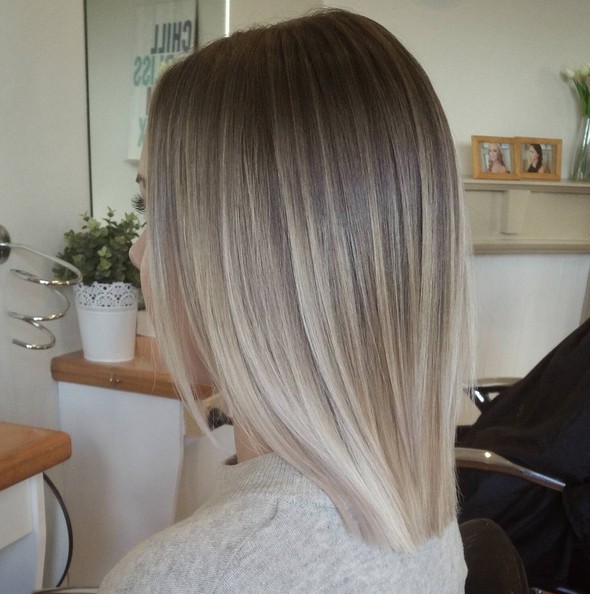 A Beautiful cool toned Color - Blunt Lob Hair Styles