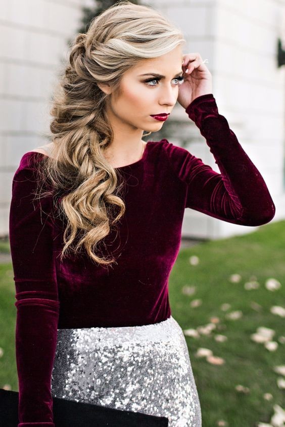 Long Hairstyle Ideas for Prom - Gorgeous dramatic look perfect for Christmas parties,holiday parties and prom