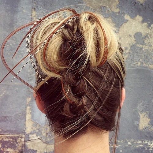 20 Lovely Romantic Hairstyles for Girls