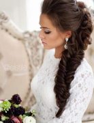 From fishtail to waterfall and classic to French, there countless wedding hairstyles with braids that are perfect for wedding day.