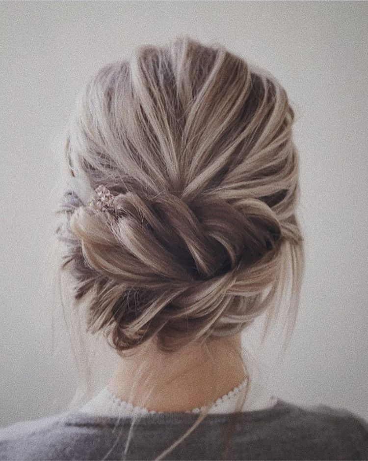 Easy and Pretty Chignon Buns Hairstyles - Quick Updo Hairstyles for Women