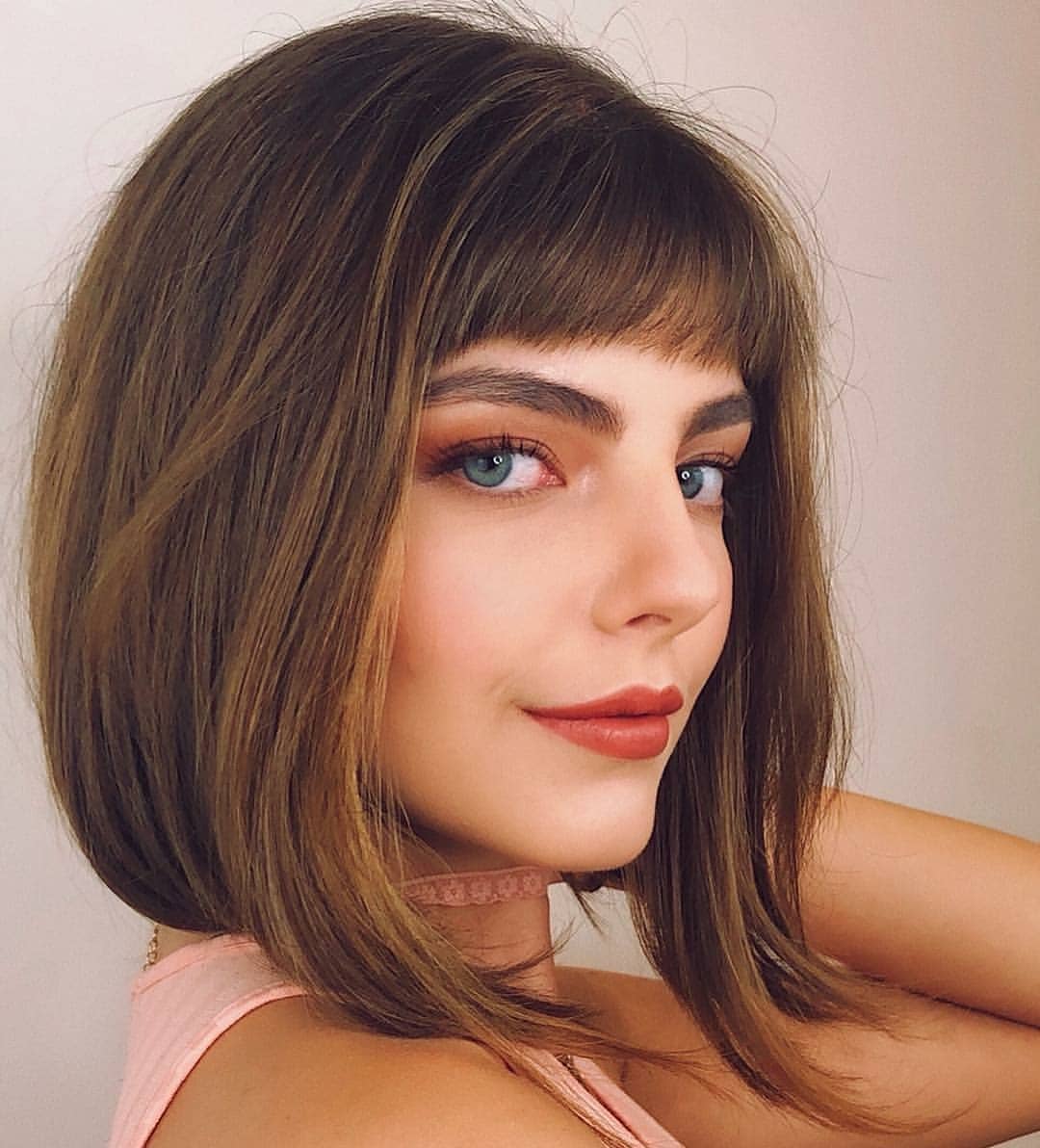 10 Classic Shoulder Length Haircut Ideas - Red Alert! Women Hairstyles 2020