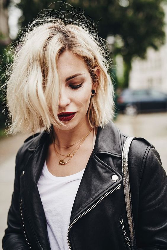 10 Simple Blunt Bob Hairstyles - Cool Short Haircut for Female 2021