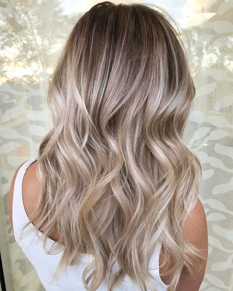 Gorgeous Blonde Balayage Hairstyle Ideas - Balayage Hair Color Trends