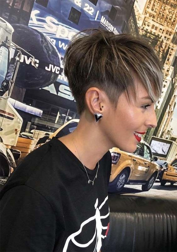 10 Colorful And Stylish Easy Pixie Haircut Ideas Pop Haircuts 6767