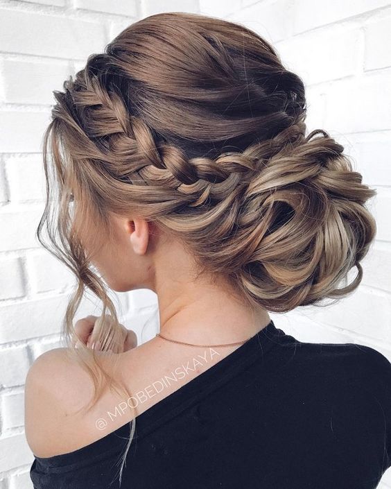 Elegant Wedding Updo Hairstyles - Chic Hairstyles for Brides