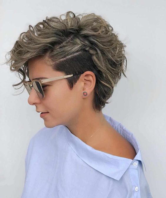 Popular Short Hairstyle for Female - Easy Short Haircut Ideas