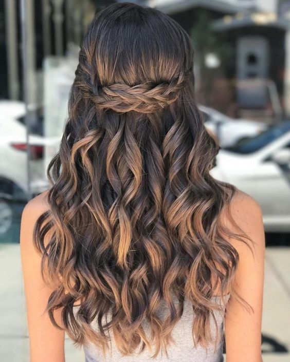 10 Pretty Easy Prom Hairstyles for Long Hair PoP Haircuts