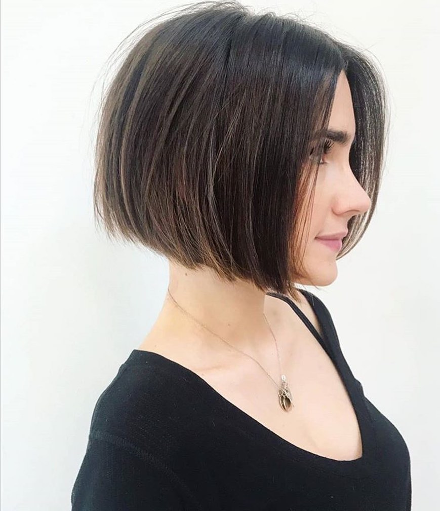 Chic and Stylish Straight Bob Hairstyle Ideas - Bob Hair Colors To Look Special