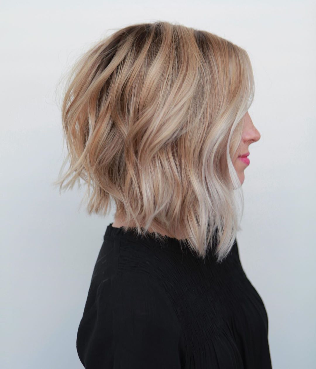 Latest Wavy Bob Haircuts Women - Short Bob Hairstyles