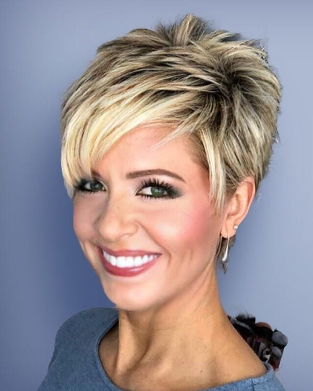Easy Everyday Straight Hairstyles for Short Hair - Women Short Haircut Trends