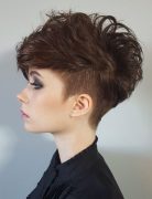 Short Haircut Style for Ladies - Women Short Hairstyles and Haircuts in 2021