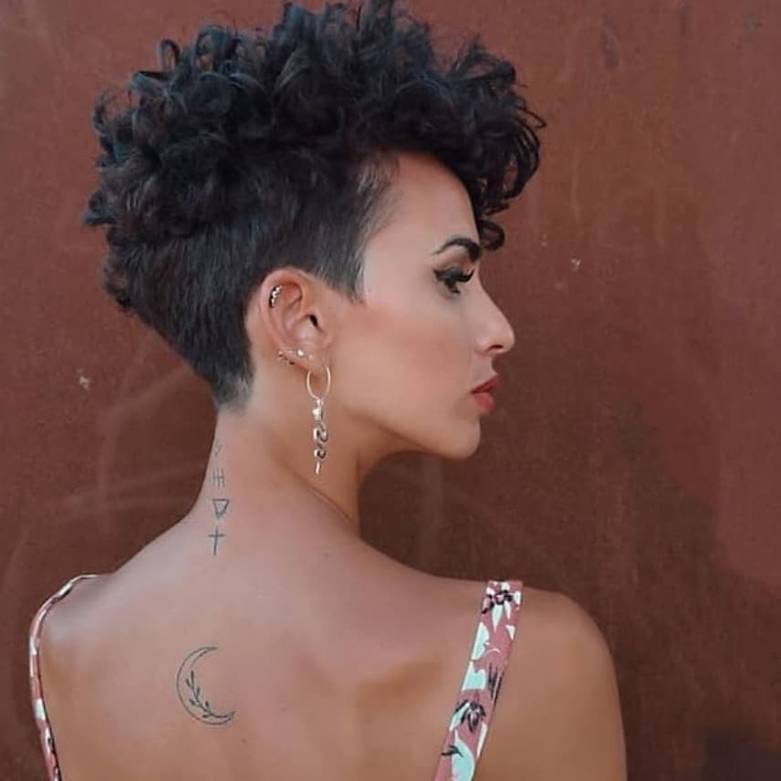 10 Stylish Simple Short Hair Cuts for Ladies