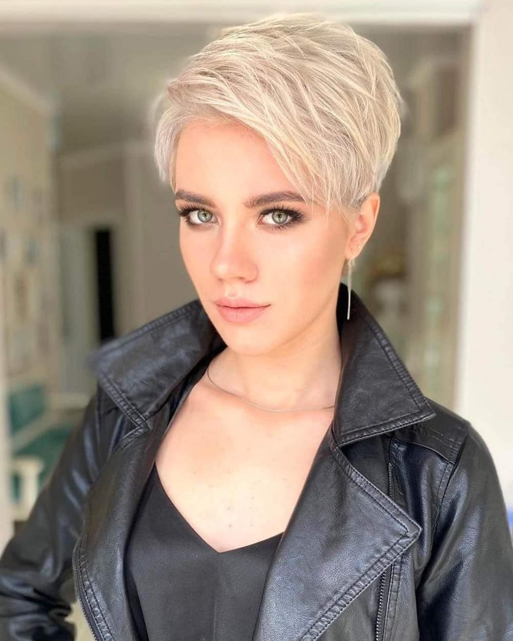 20 Feminine Pixie Hairstyles & Haircuts PoP Haircuts